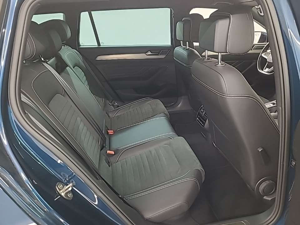 Volkswagen Passat Variant - Imagem 13