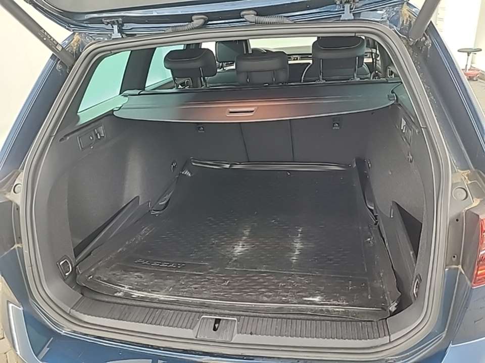 Volkswagen Passat Variant - Imagem 14