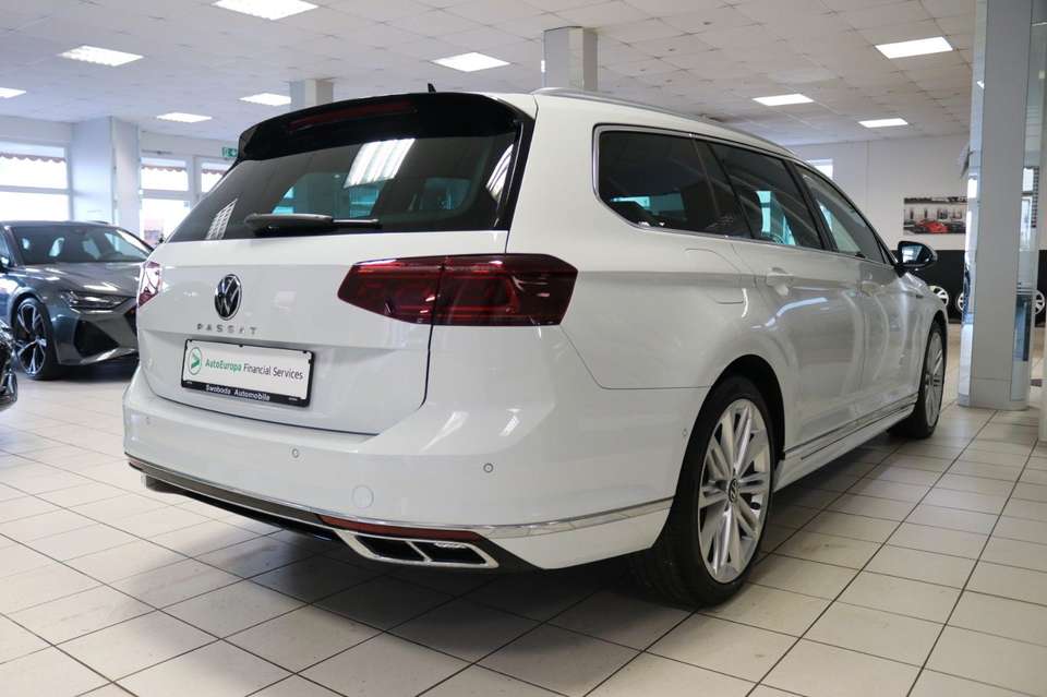 Volkswagen Passat Variant - Imagem 11