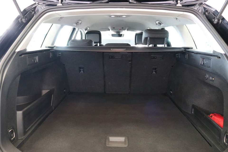 Volkswagen Passat Variant - Imagem 8