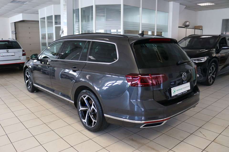 Volkswagen Passat Variant - Imagem 11