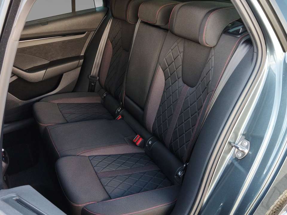 Skoda Octavia - Imagem 9
