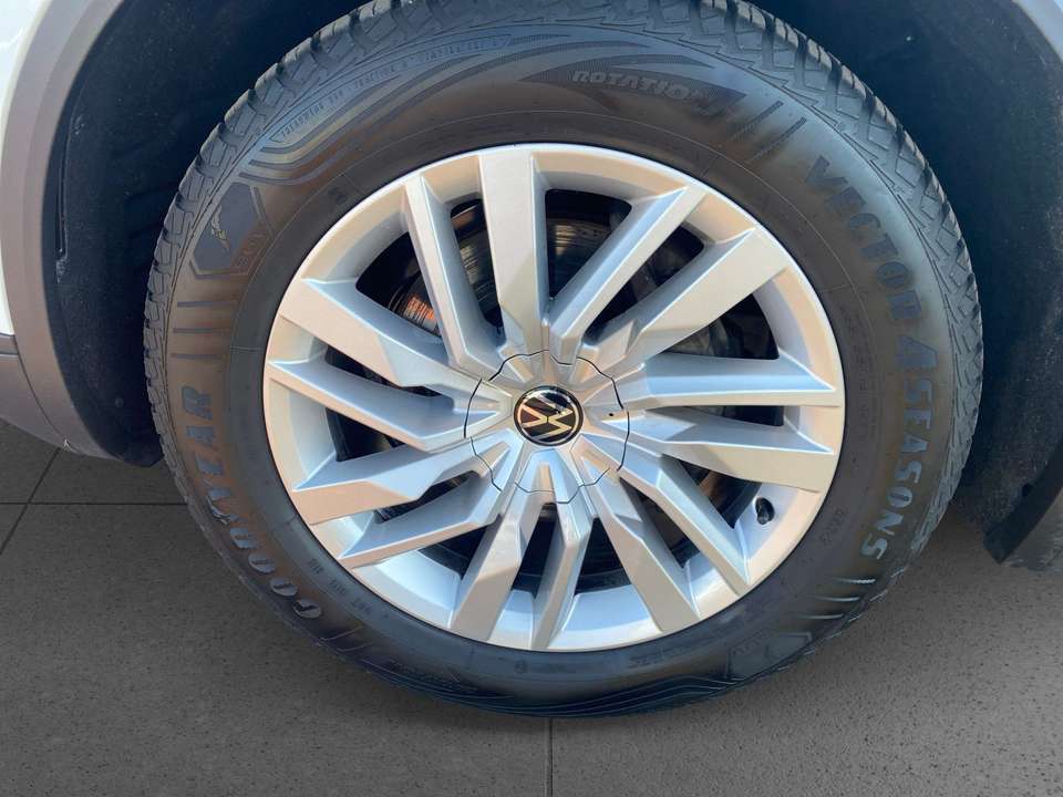 Volkswagen Touareg - Imagem 7