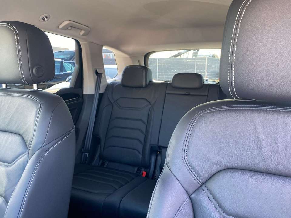 Volkswagen Touareg - Imagem 9