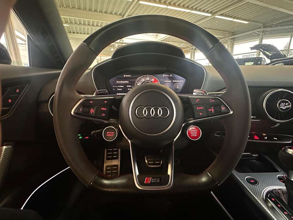 Audi TT RS - Imagem 10
