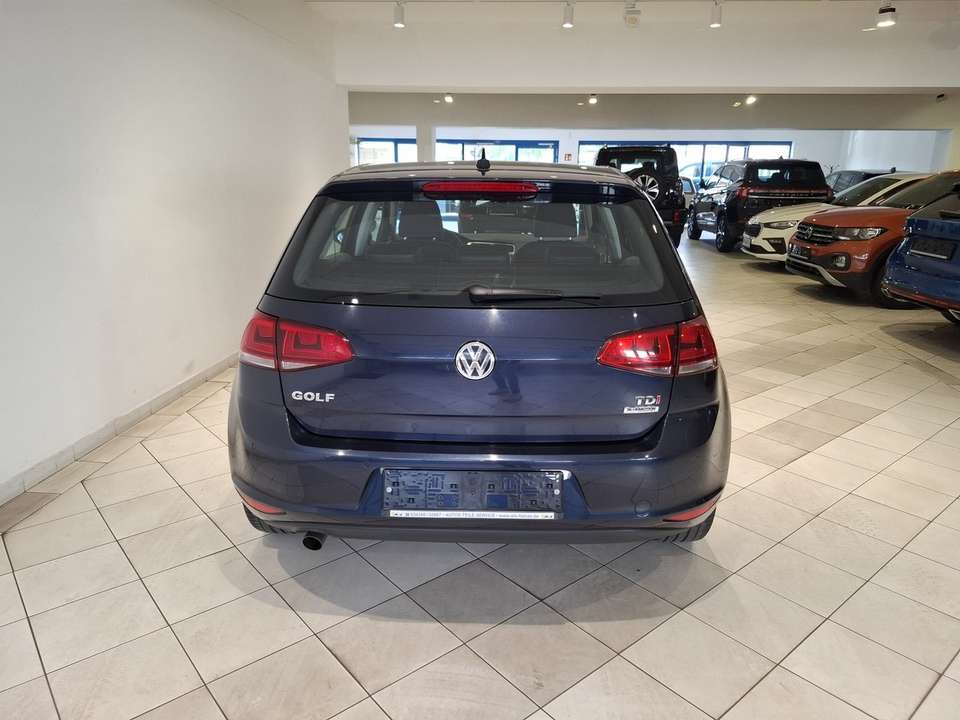 Volkswagen Golf - Imagem 5