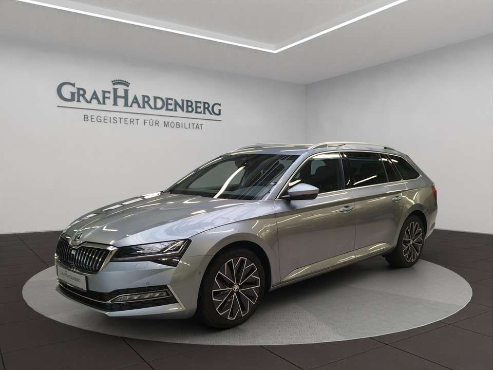 Skoda Superb - Imagem 1