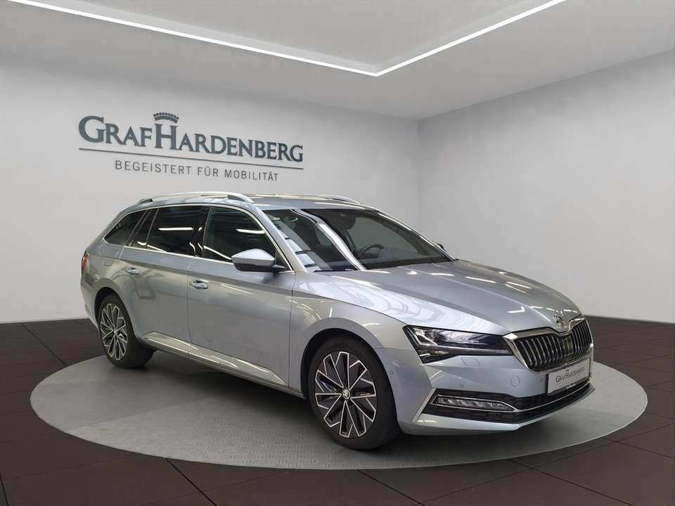Skoda Superb - Imagem 8