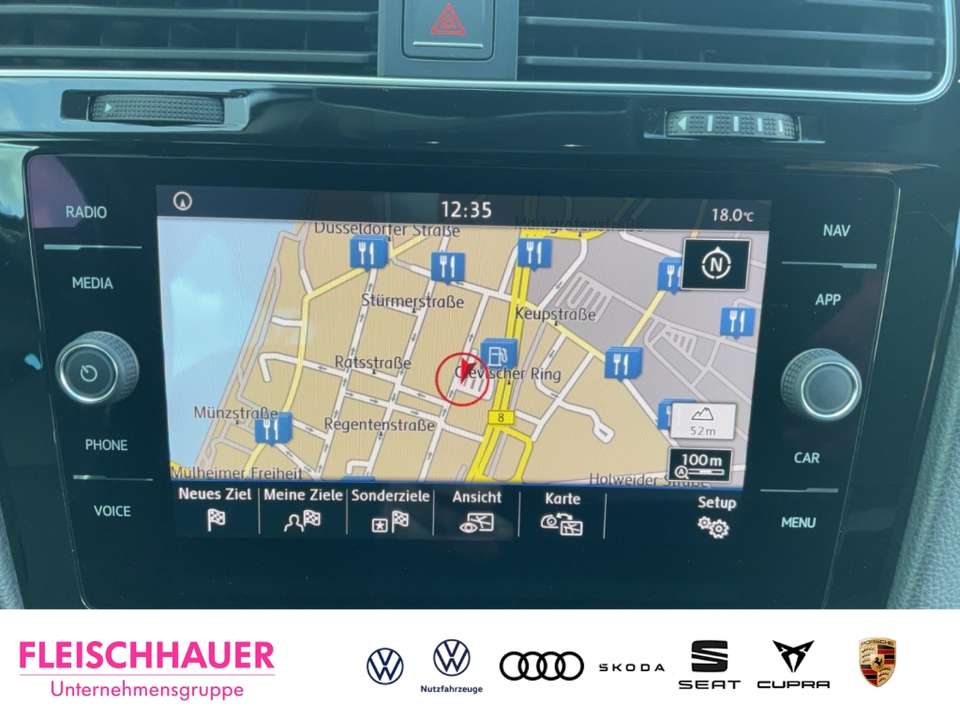 Volkswagen Golf Variant - Imagem 13