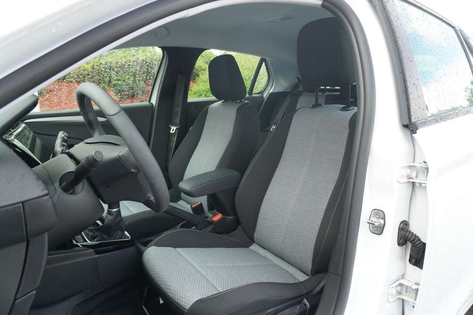 Opel Corsa - Imagem 13