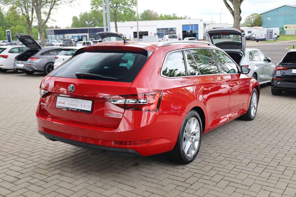 Skoda Superb - Imagem 5
