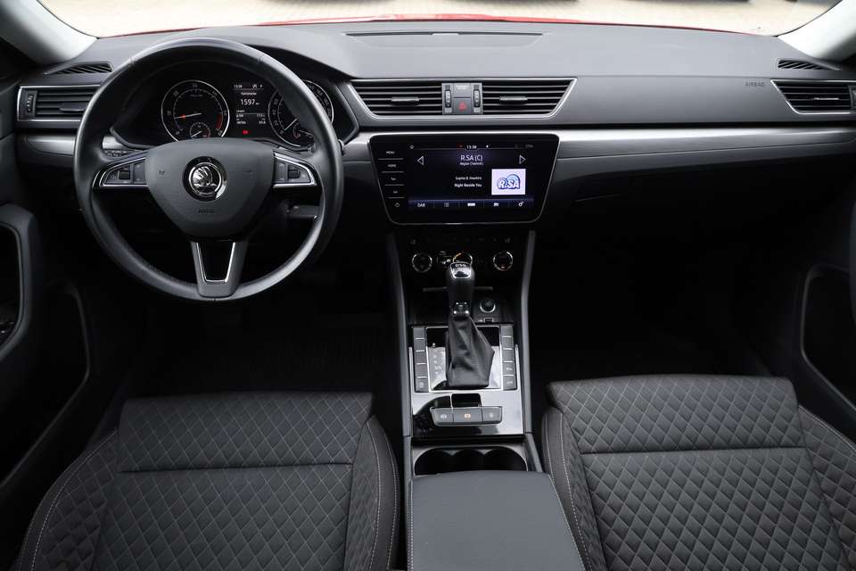 Skoda Superb - Imagem 9