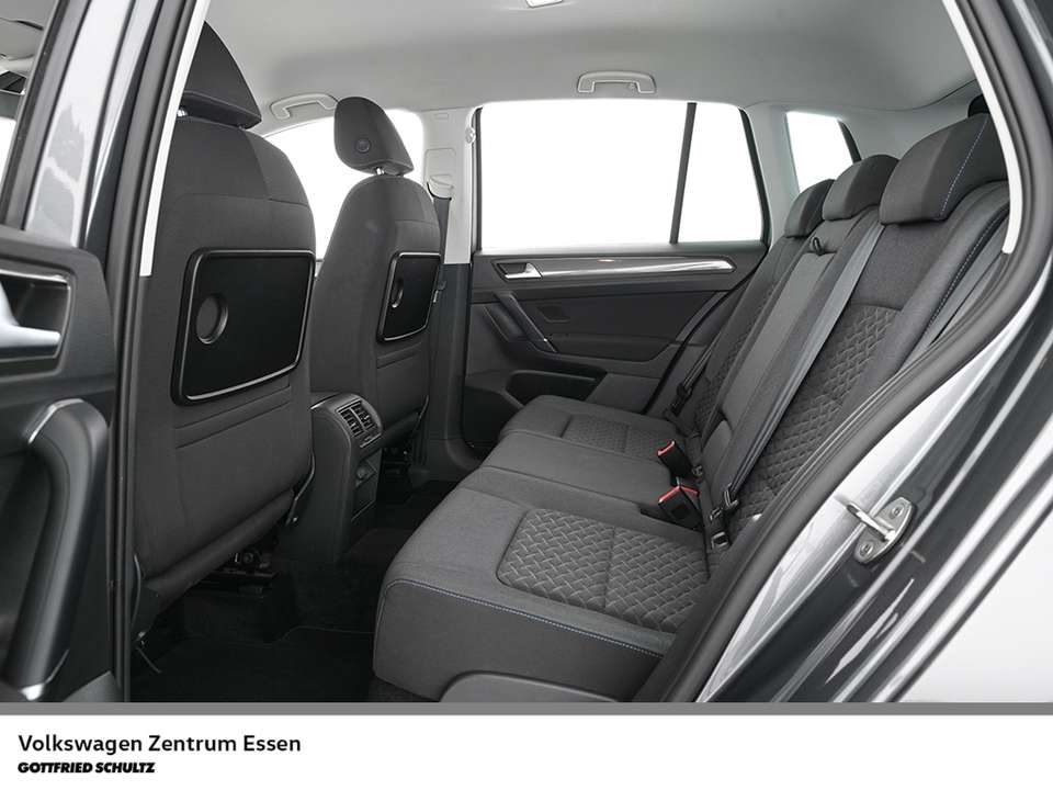 Volkswagen Golf Sportsvan - Imagem 11