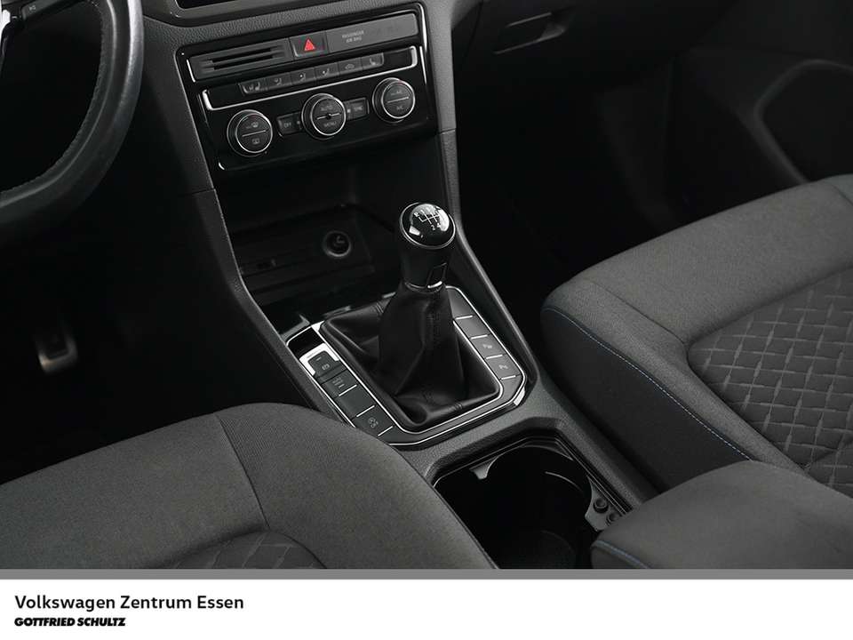 Volkswagen Golf Sportsvan - Imagem 15
