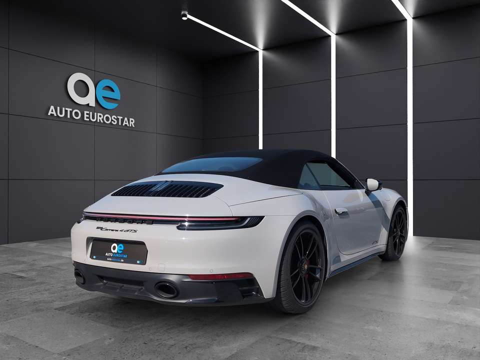 Porsche 911 - Imagem 4