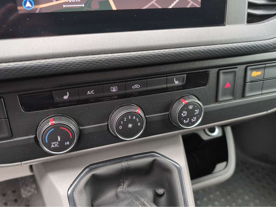 Volkswagen T6.1 Transporter - Imagem 9