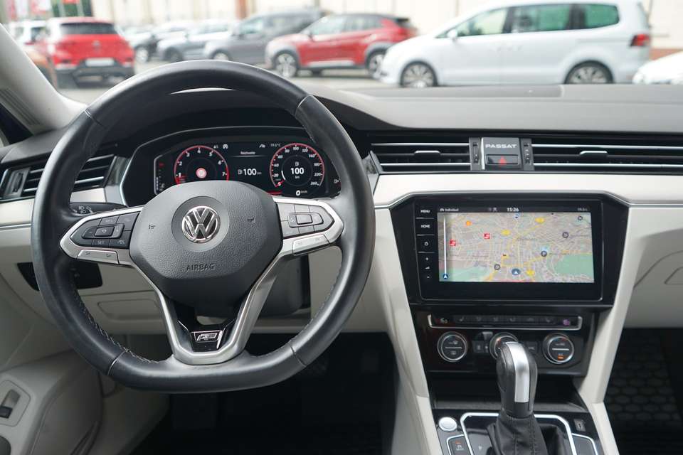 Volkswagen Passat Variant - Imagem 11