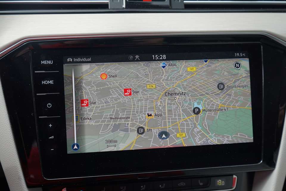 Volkswagen Passat Variant - Imagem 12