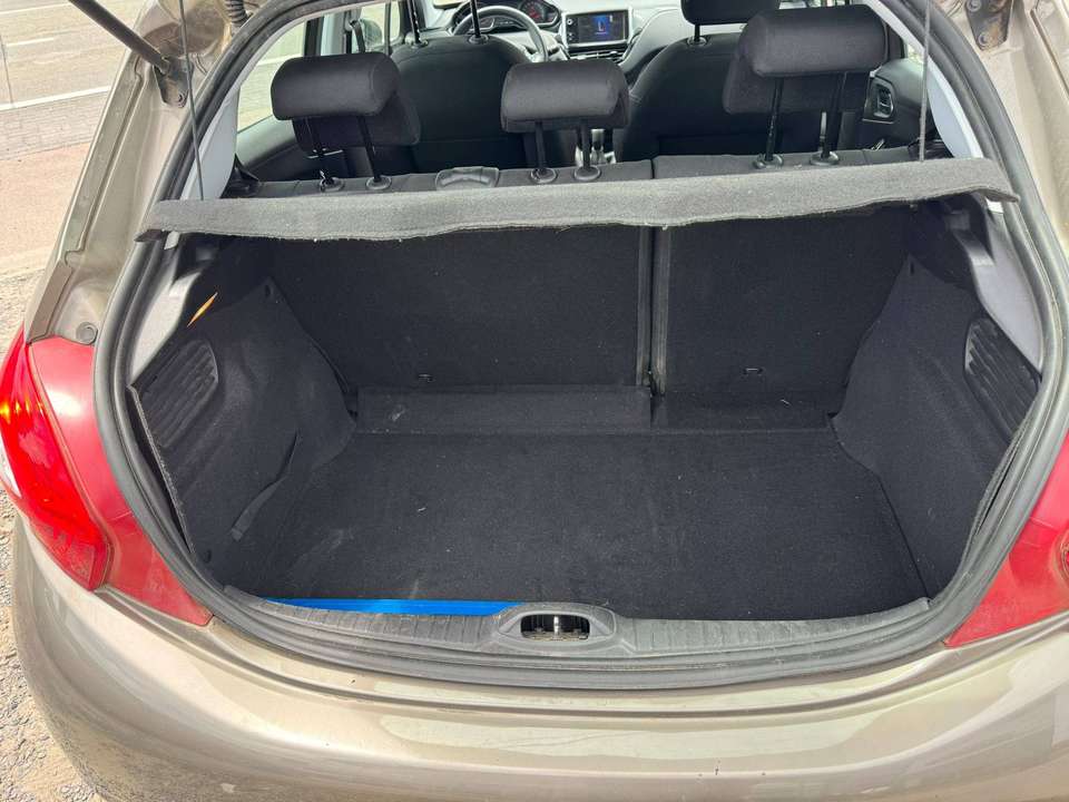 Peugeot 208 - Imagem 12