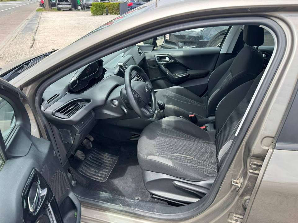 Peugeot 208 - Imagem 15