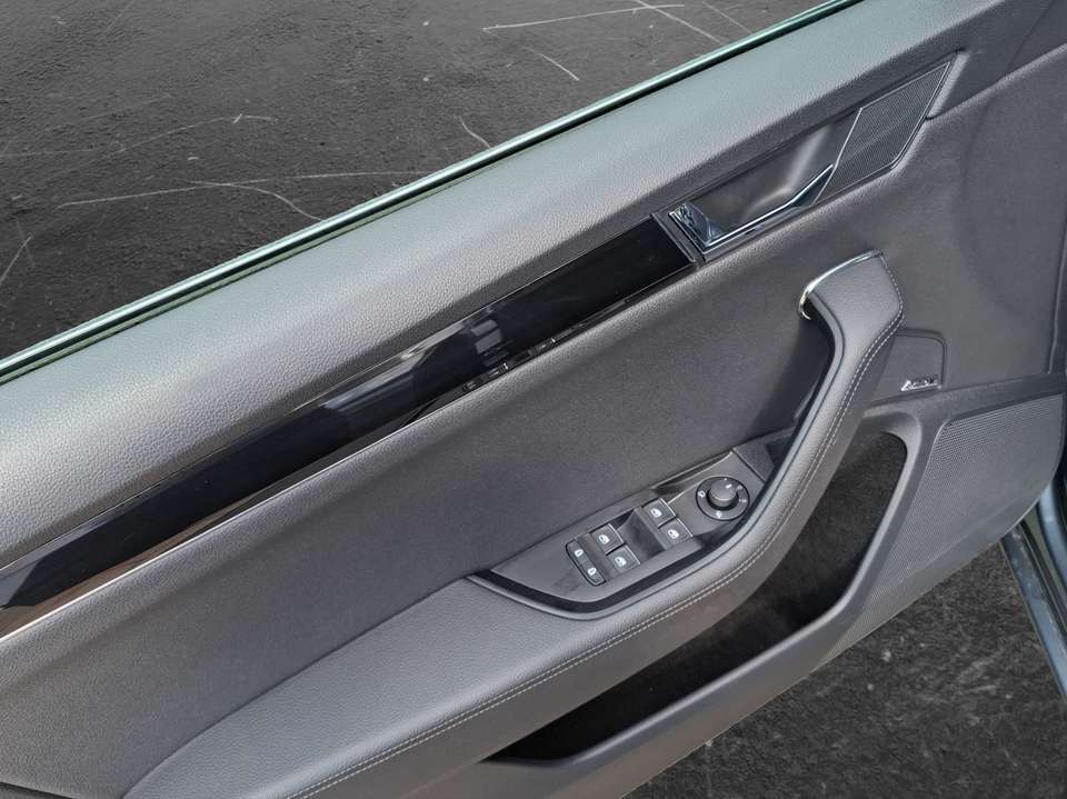 Skoda Superb - Imagem 7