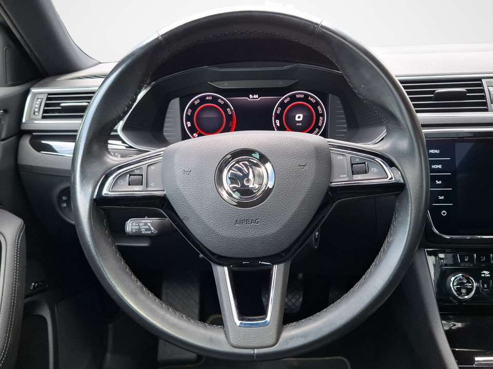 Skoda Superb - Imagem 10