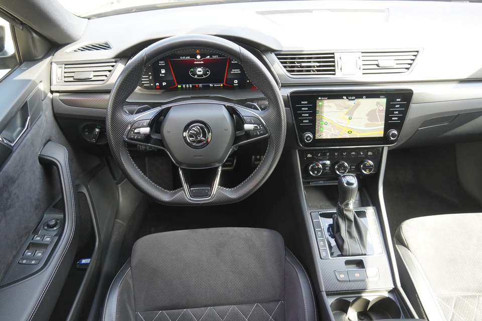 Skoda Superb - Imagem 14