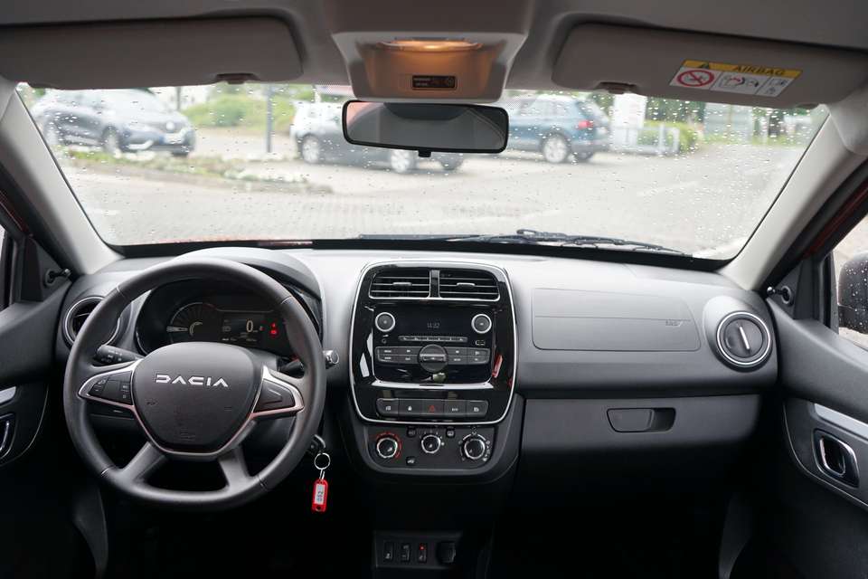 Dacia Spring - Imagem 12
