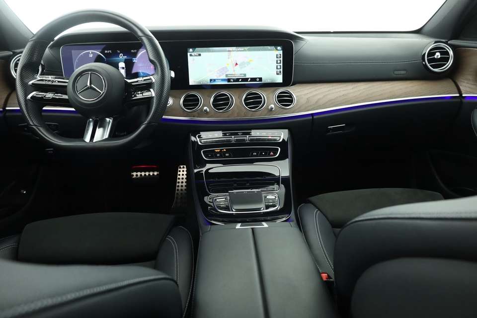 Mercedes-Benz E 300 - Imagem 10
