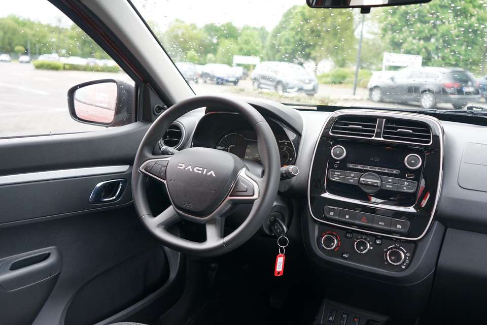 Dacia Spring - Imagem 14