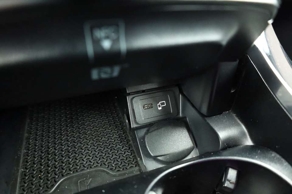 Mercedes-Benz E 300 - Imagem 14