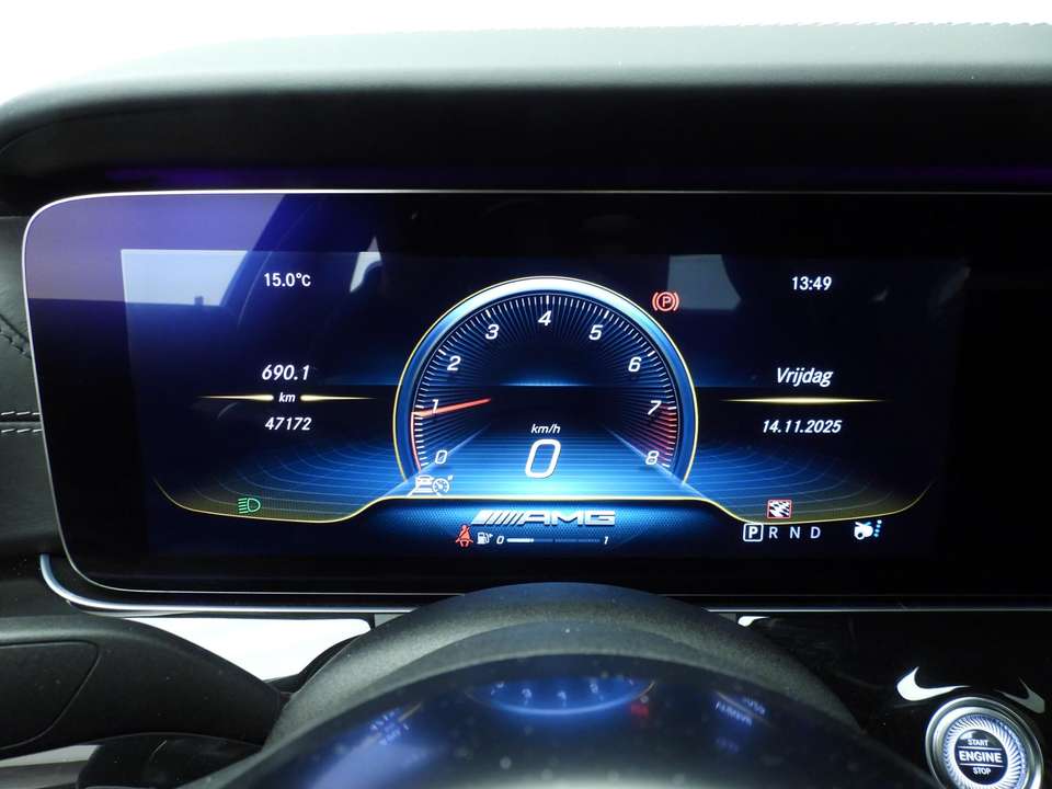 Mercedes-Benz AMG GT - Imagem 12
