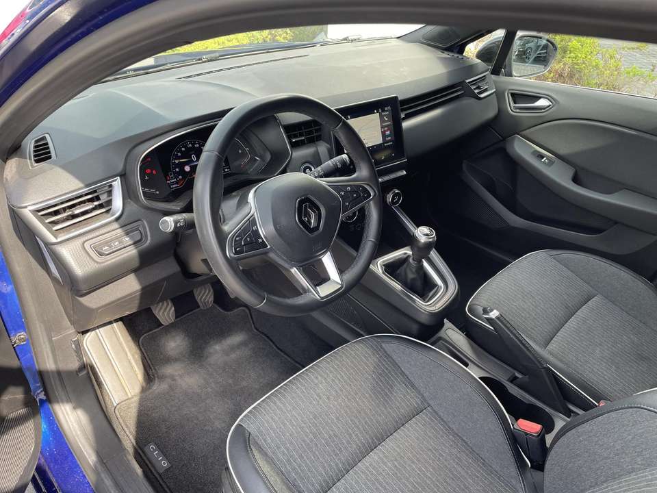 Renault Clio - Imagem 8