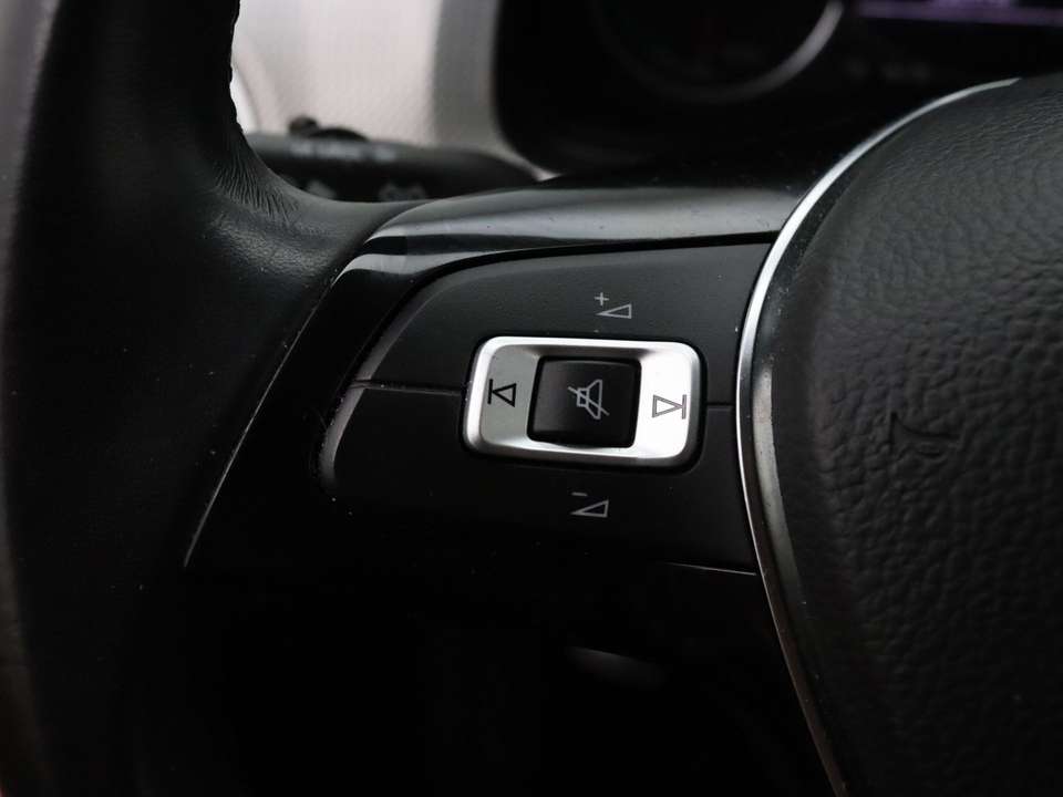 Volkswagen e-up! - Imagem 14