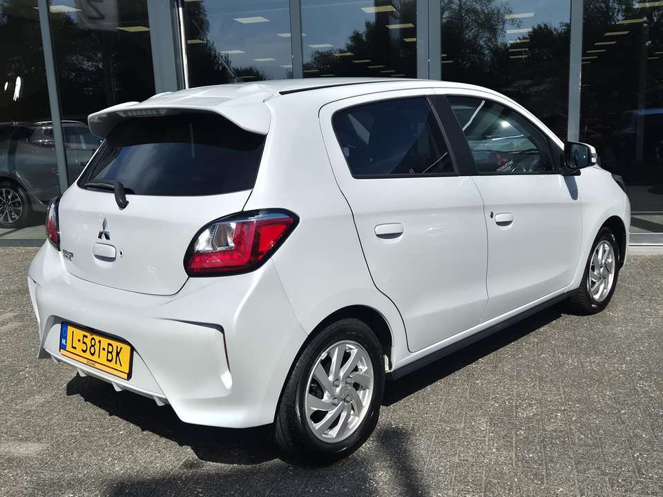 Mitsubishi Space Star - Imagem 2