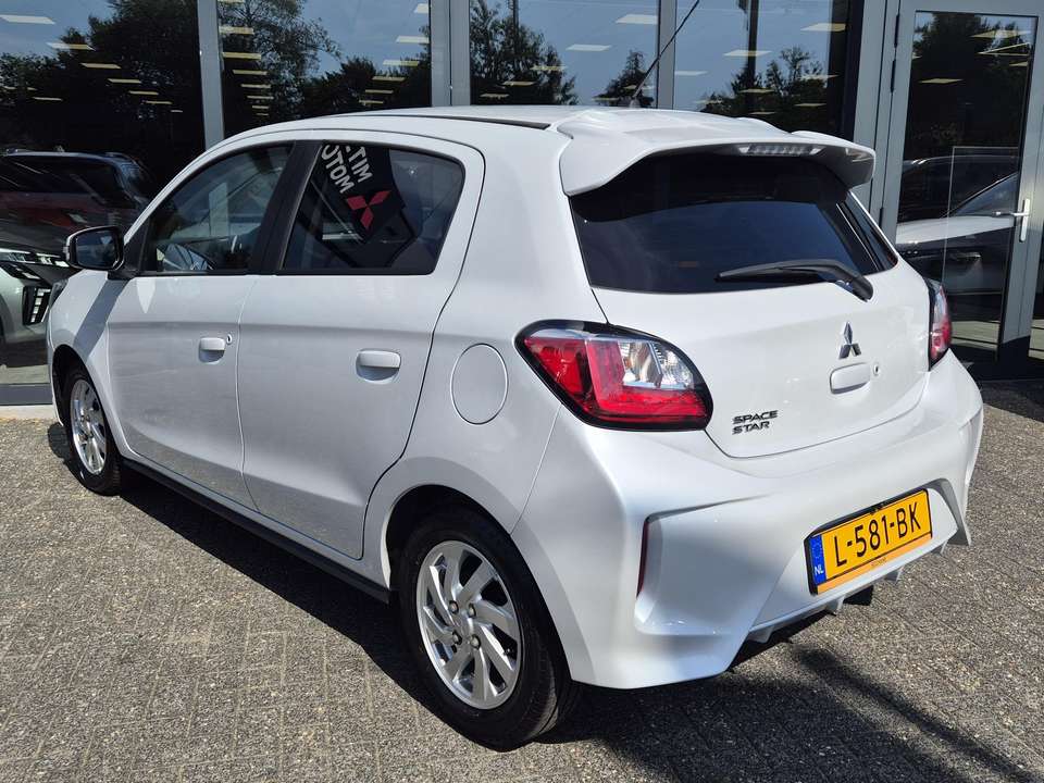 Mitsubishi Space Star - Imagem 6