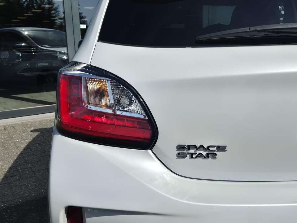 Mitsubishi Space Star - Imagem 14