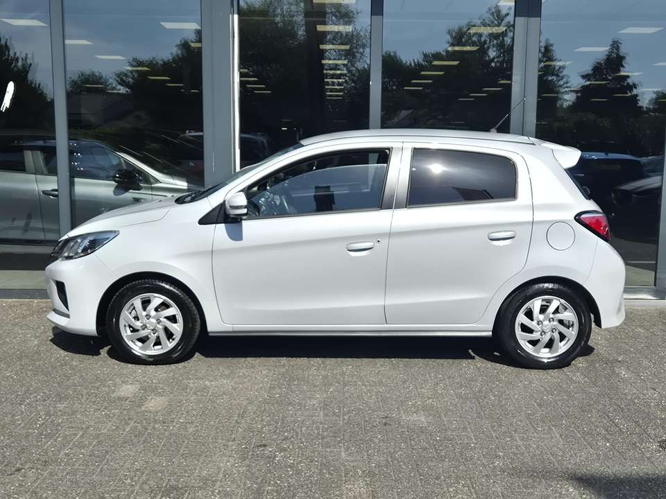 Mitsubishi Space Star - Imagem 16
