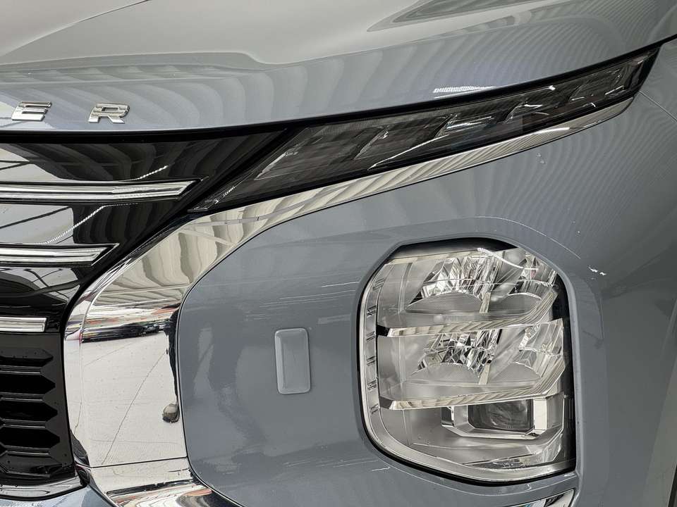 Mitsubishi Outlander - Imagem 14