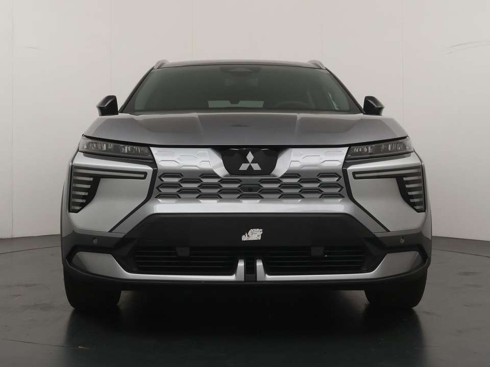 Mitsubishi Eclipse Cross - Imagem 8