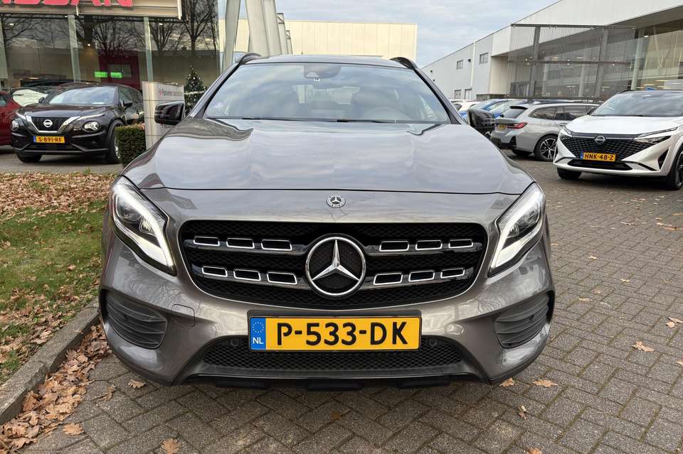 Mercedes-Benz GLA 180 - Imagem 2
