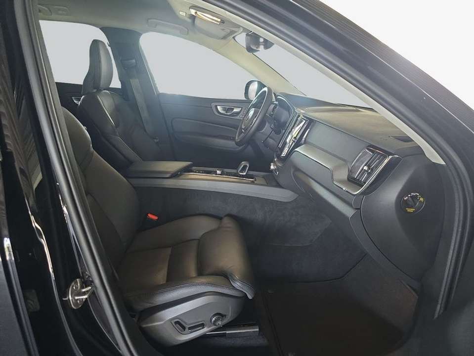 Volvo XC60 - Imagem 8