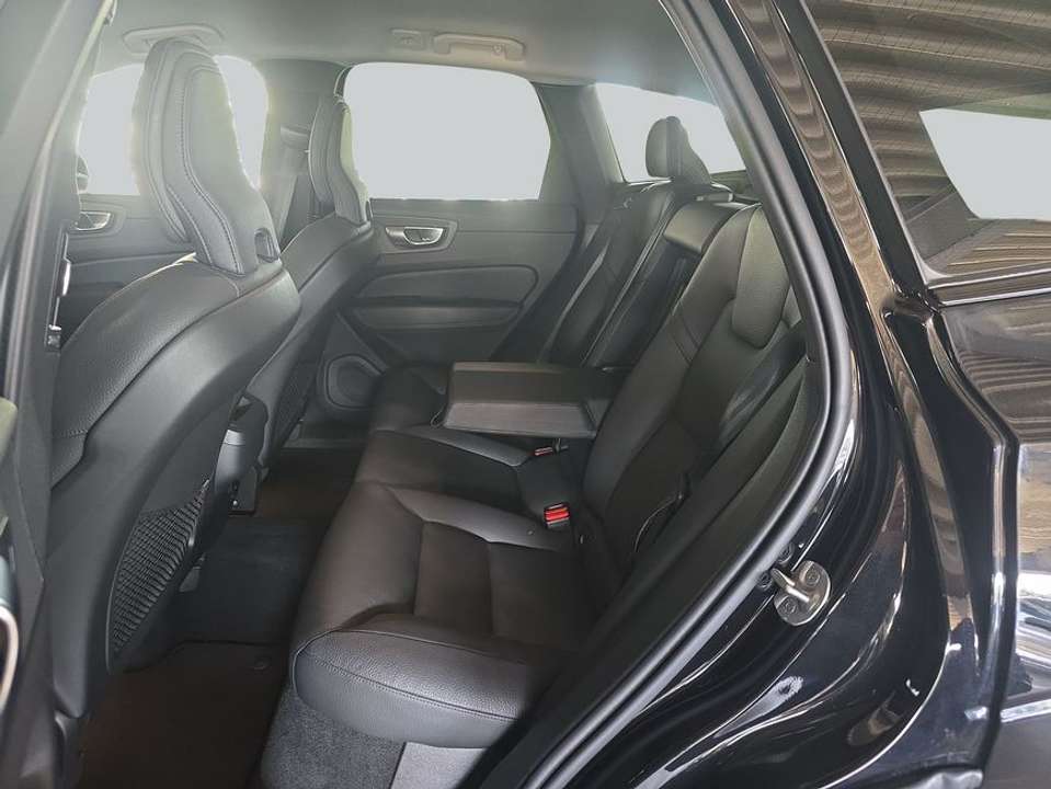 Volvo XC60 - Imagem 10