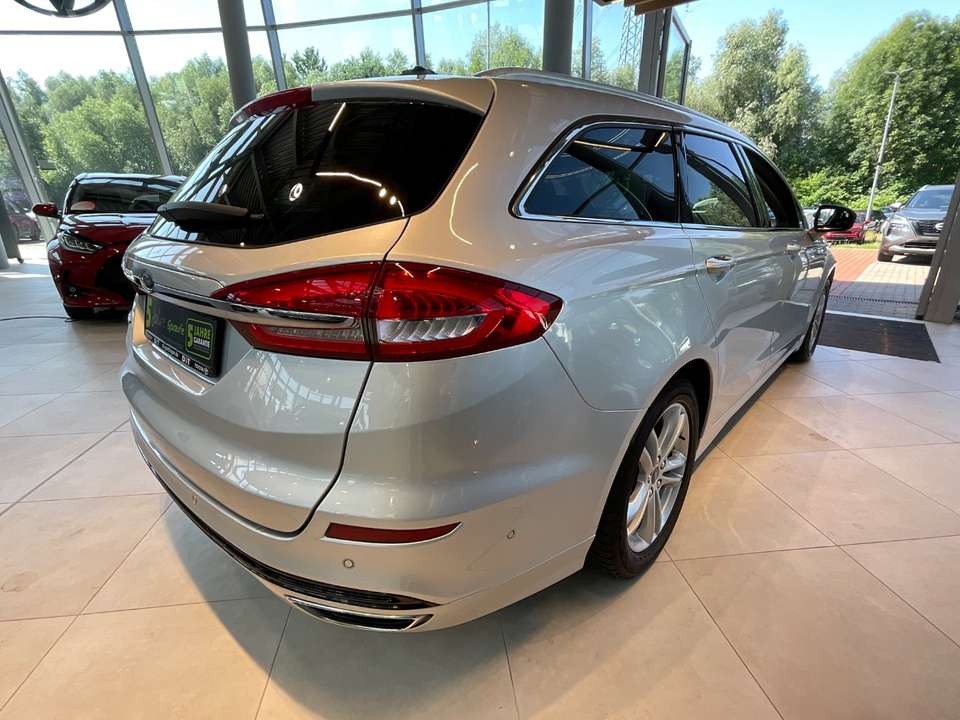 Ford Mondeo - Imagem 9