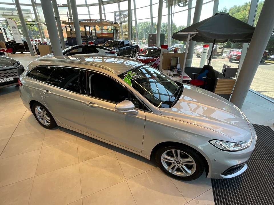 Ford Mondeo - Imagem 11