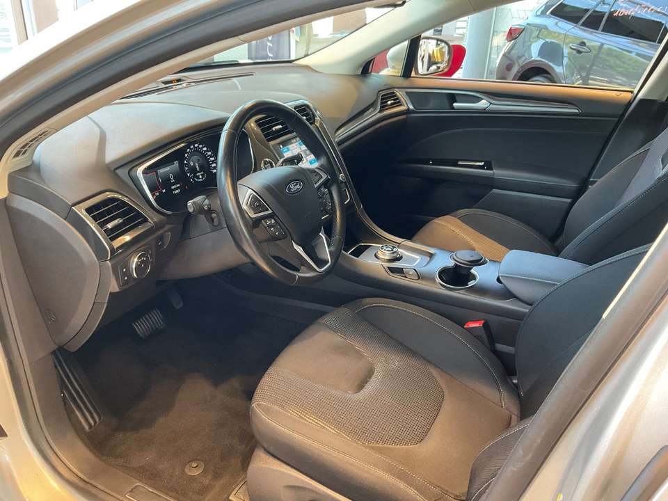 Ford Mondeo - Imagem 13