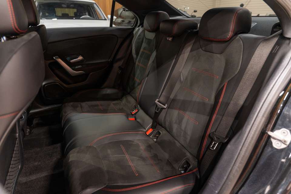 Mercedes-Benz A 200 - Imagem 8