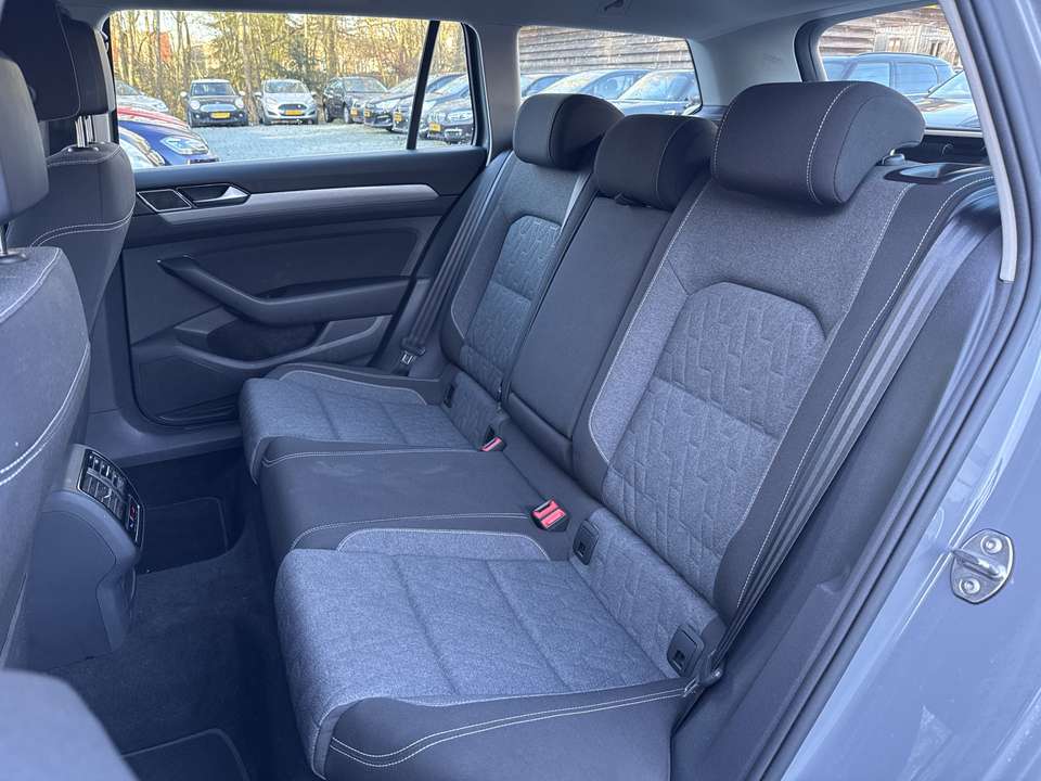 Volkswagen Passat Variant - Imagem 16