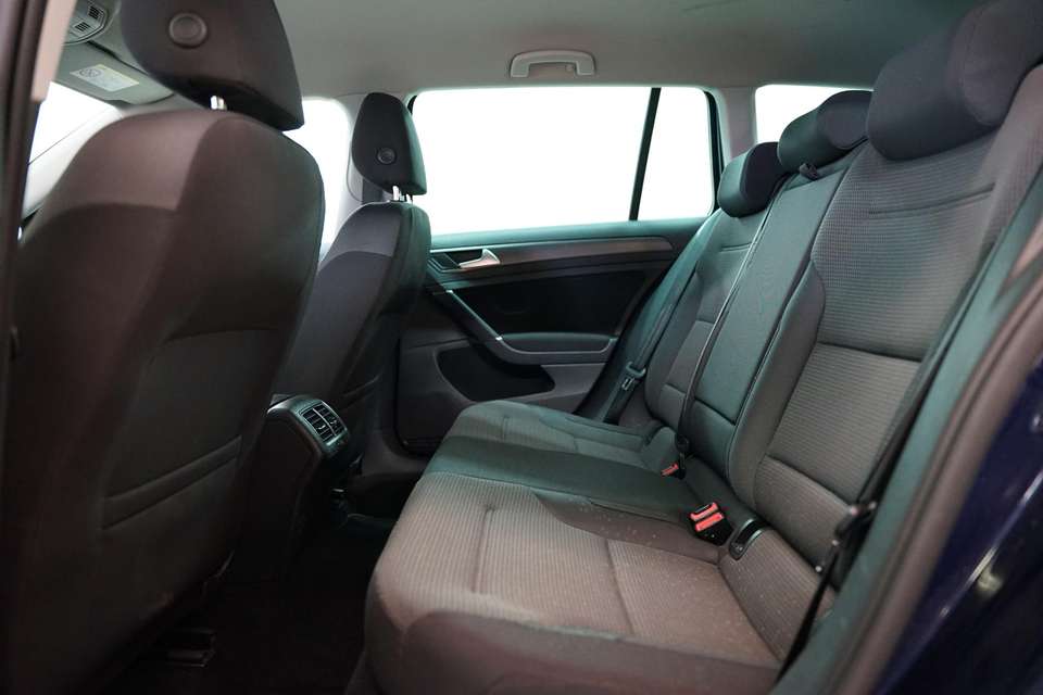 Volkswagen Golf Variant - Imagem 9