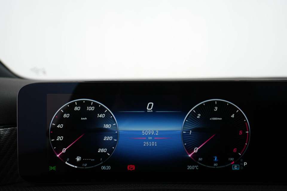 Mercedes-Benz A 180 - Imagem 14